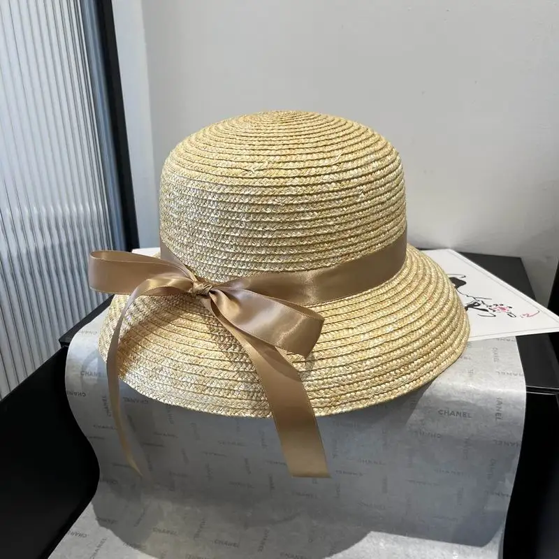 Chanel top hat dx147